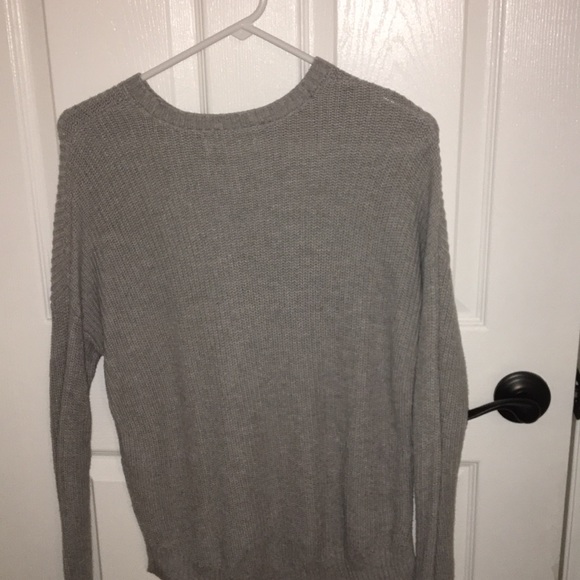 hollister grey sweater - Picture 2 of 3